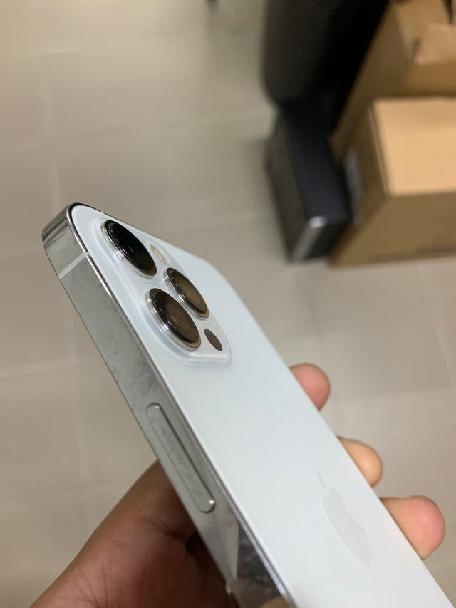 iPhone 12 Pro Max 128GB Cinza Espacial