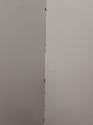 Armario blanco Kvikne Ikea puertas correderas.
