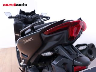 YAMAHA T-MAX 560