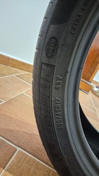 Neumático Michelin Primacy 3 205/45 R17 88V