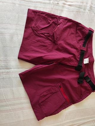 Pantalón corto Quechua morado