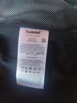 Chaqueta Hummel Negra y Gris