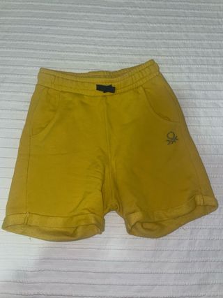 Pantalones cortos Benetton azul y amarillo
