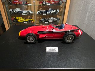 Maserati 250F J.M. Fangio CMC 1/18