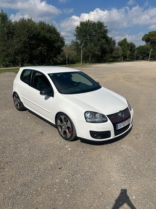 Volkswagen Golf v Gti