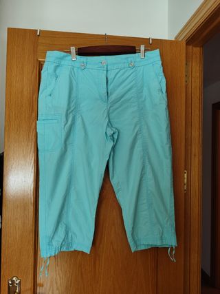 Pantalón pirata azul