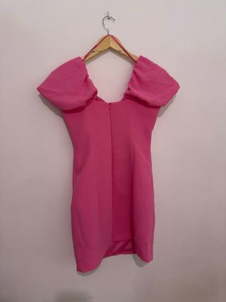 Vestido Zara rosa con mangas abullonadas