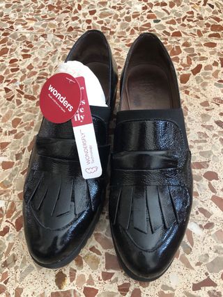 Zapatos Wonders Negros Mujer