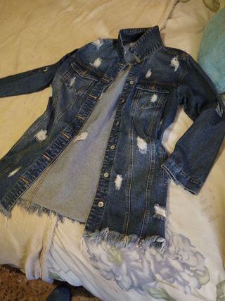 Chaqueta vaquera desgastada
