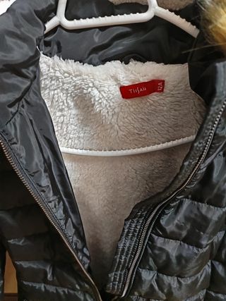 Chaqueta Tiffosi niña negra con capucha
Talla 12
