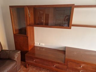 Mueble de comedor de madera