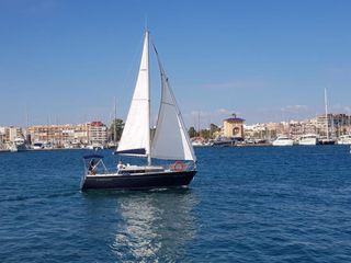 Velero Dufour 2800 (1977) con motor Volvo