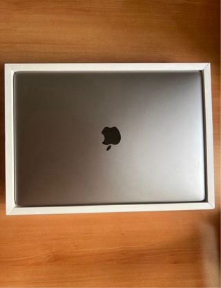 MacBook Pro 13” M2 2022 10 núcleos SSD
