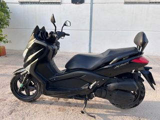 YAMAHA XMAX 125