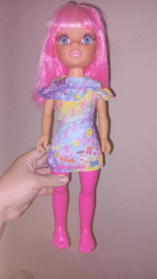 Muñeca Nancy Neón Rosa Famosa