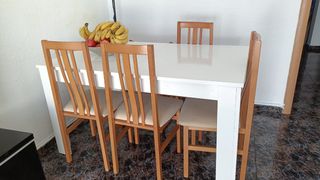 Mesa de comedor blanca 