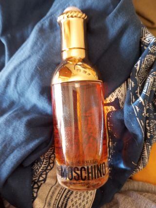 Perfume Moschino Eau de Toilette Dorado y Naranja
