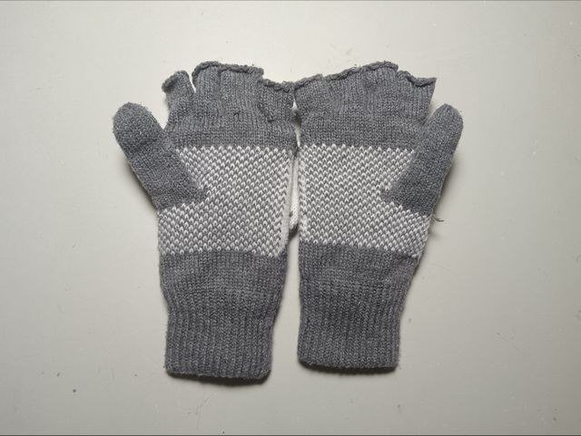 Guanti senza dita donna grigio e bianco