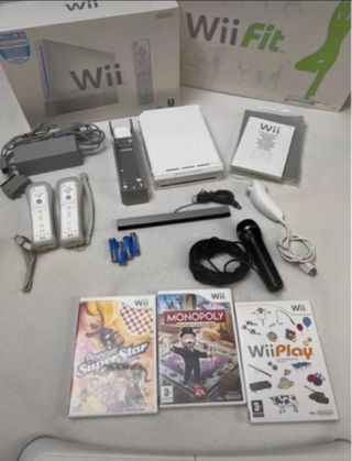 Consola Wii con 3 juegos y 2 mandos