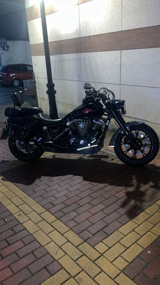 Yamaha XVS950