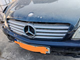 Calandra Mercedes CLS