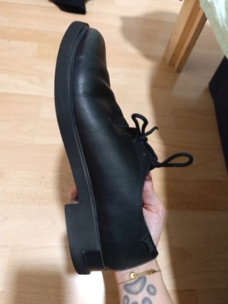 Zapatos Camper de cordones negros en piel
