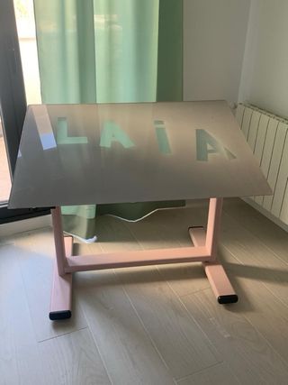 Mesa de dibujo técnico cristal y metal