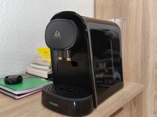 Cafetera Philips L'OR Barista Negra