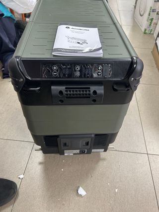 AAOBOSI Nevera Portátil 50L Doble Zona