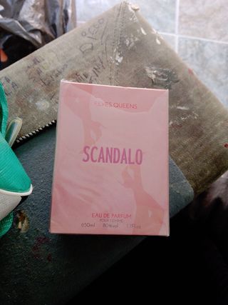 Colonia Scandalo Reyes Queens Eau de Parfum