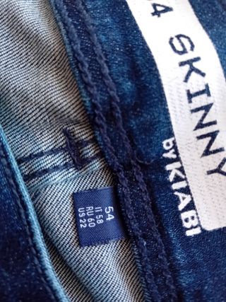 Jeans skinny taglia 58 Italia. Solo provato