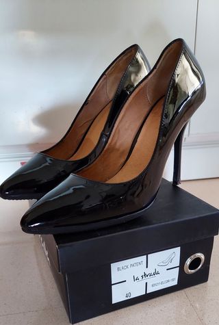 Zapatos de salón charol La Strada negros talla 40