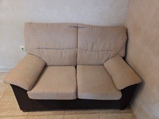 Sofá de 2 plazas beige y marrón