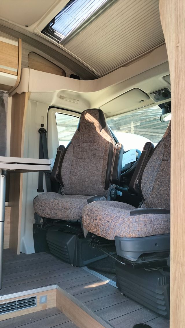 Autocaravana Perfilada Knaus Sky 650 Ti 