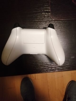 Xbox One S Blanca