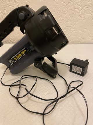 Faretto LED portatile ricaricabile