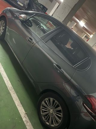 Peugeot 208 2016