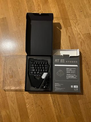 Teclado Gaming para una Mano Delux Negro