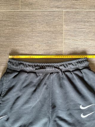 Pantaloncini Nike neri con doppio swoosh