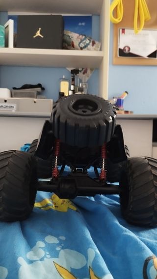Coche teledirigido monster truck
