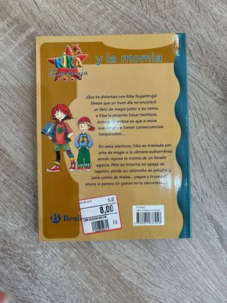 Kika Superbruja y la momia (Spanish Edition)