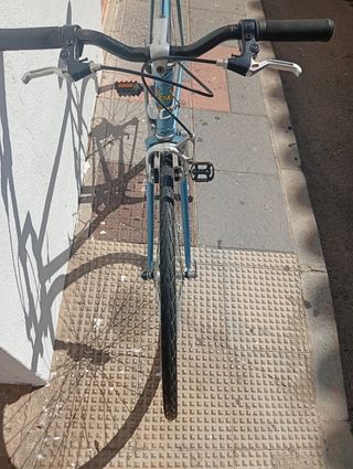 Bicicleta de carretera CM Record azul