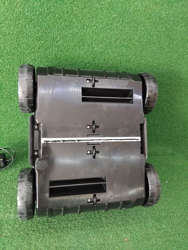 Robot wireless per la pulizia della piscina WYBOT