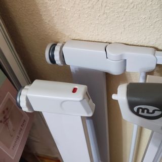 Barrera de seguridad blanca