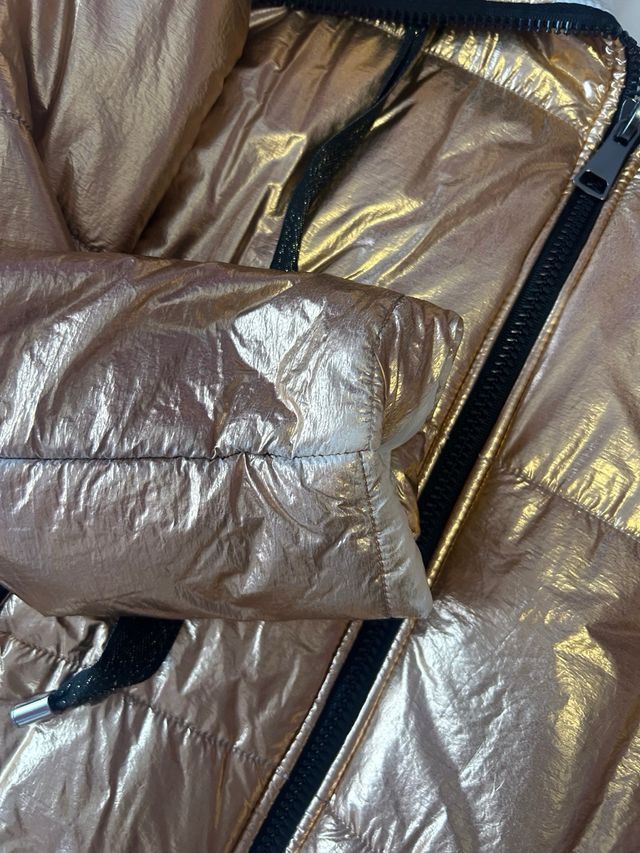 Chaqueta dorada mujer