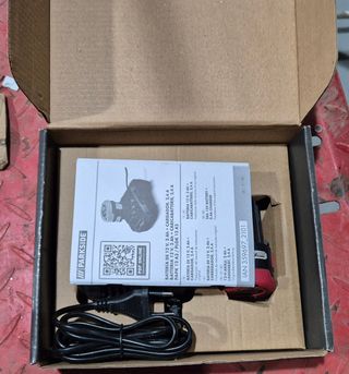 Batería 12V 2Ah + Cargador 2.4A Parkside