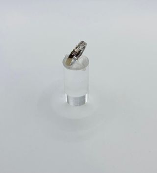 ANILLO  CON 7 DIAMANTES ORO 18K