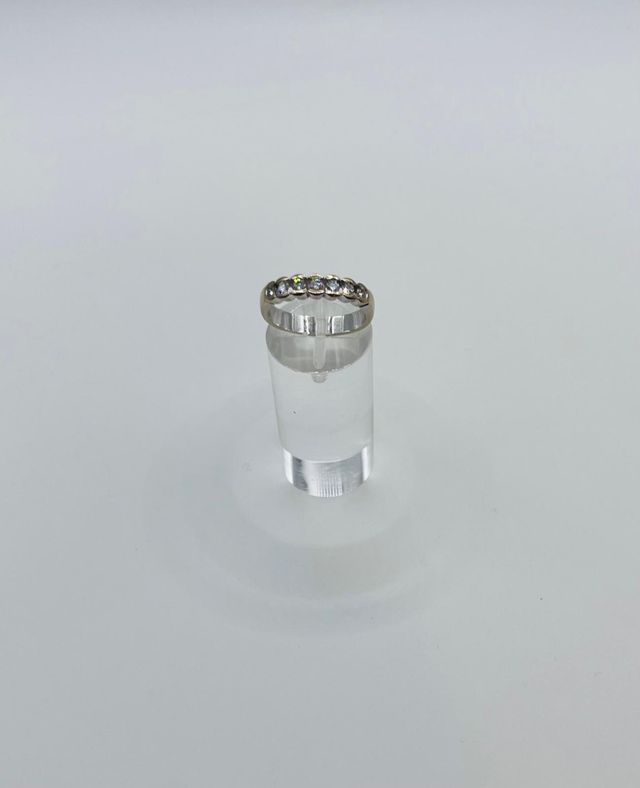 ANELLO CON 7 DIAMANTI IN ORO 18K