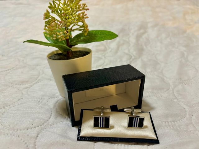 Gemelos rectangulares con rayas azules