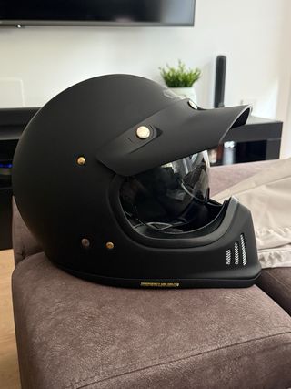 Casco Shoei Ex-Zero Negro mate.